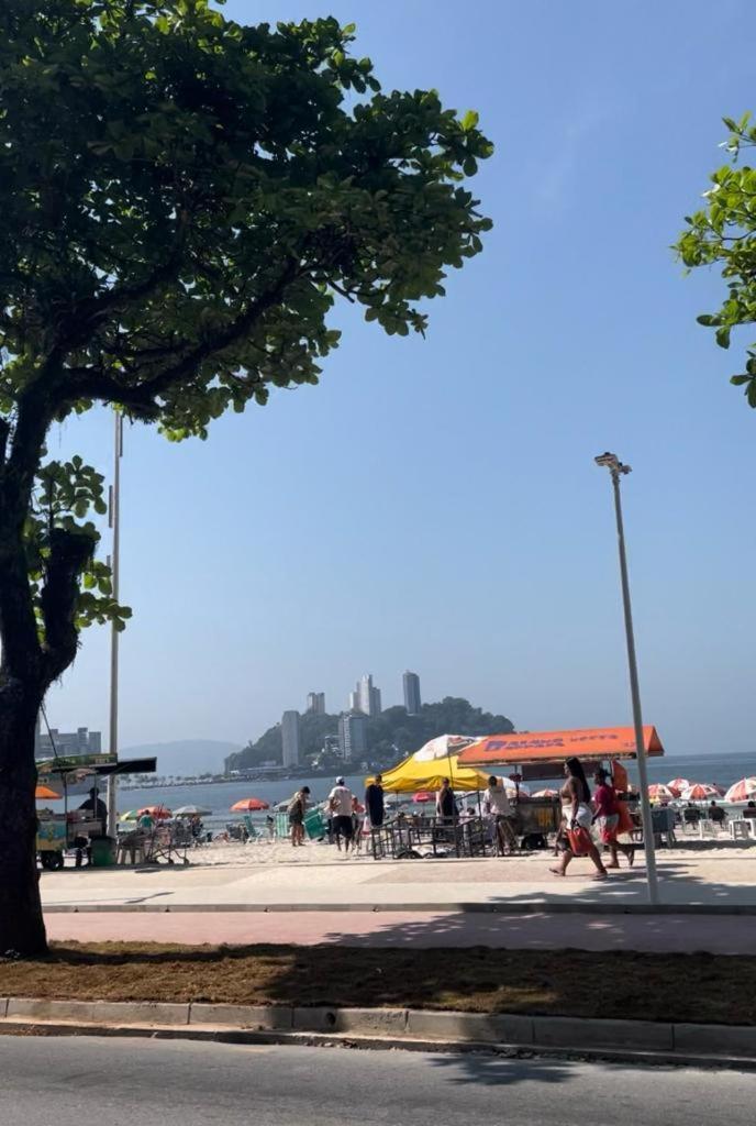 Apartamento mobiliado prédio frente ao mar São Vicente Exterior foto